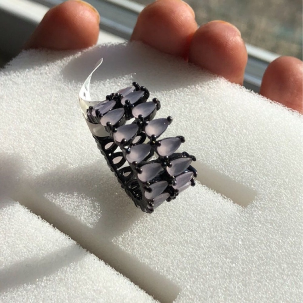 Gorgeous Ring With Swarovski Elements Hematite Fi… - image 1